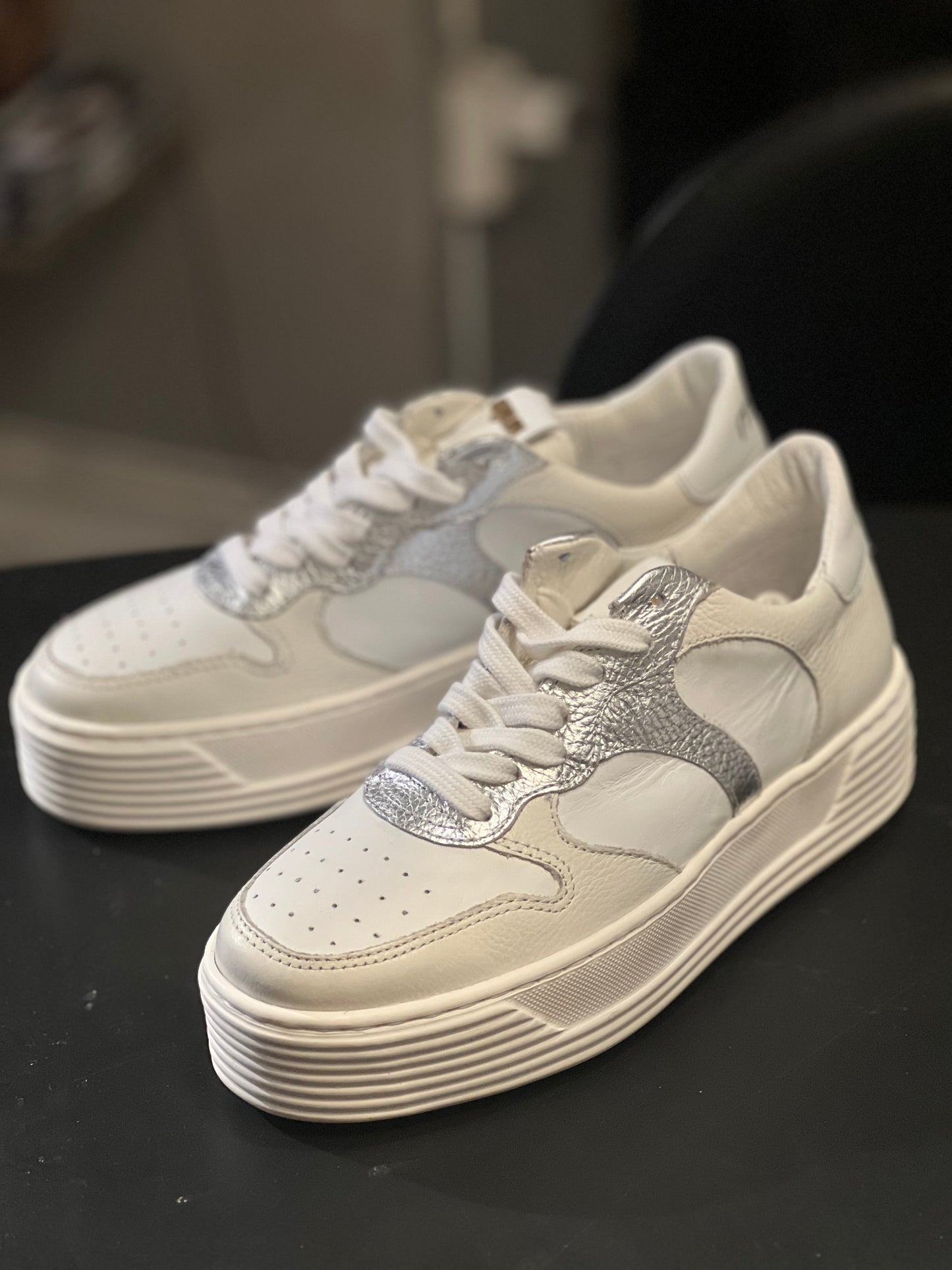 Sneakers MJUS