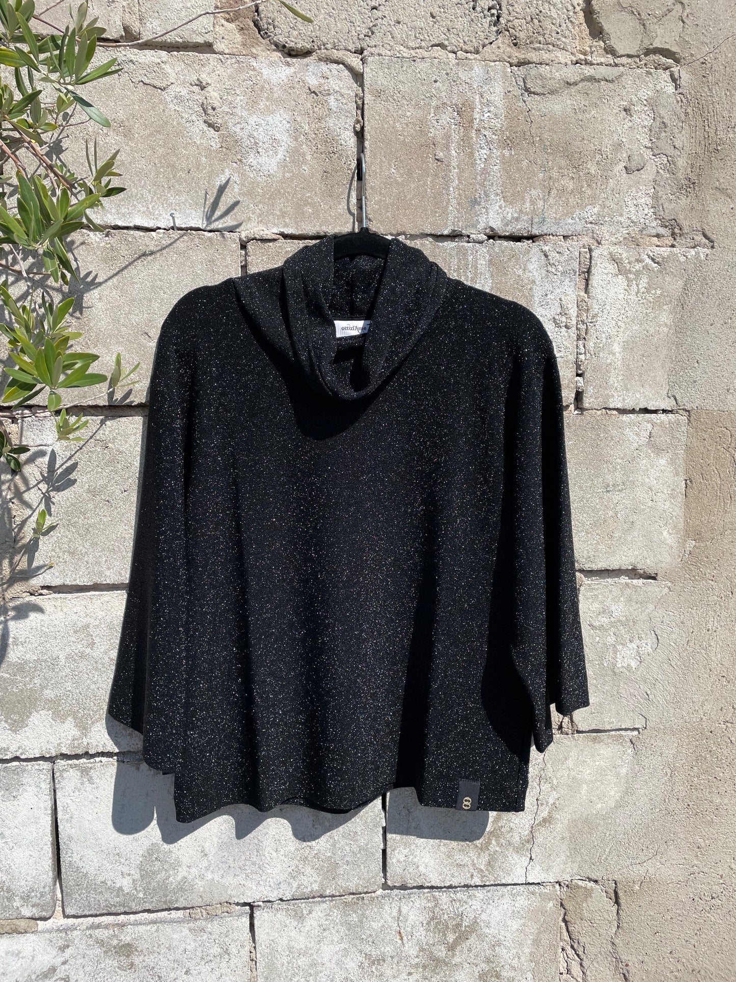 Glittrig topp från Ottod'ame
